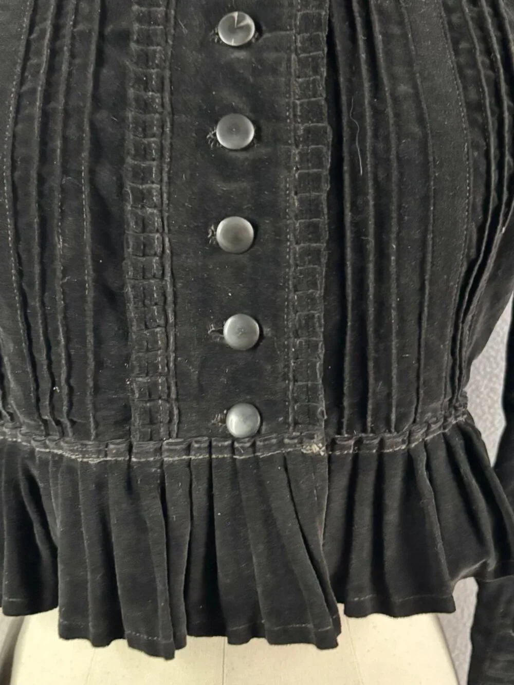 Szeki Hungarian Transylvanian Handmade Folk Jacket with Peplum - Picture 3 of 13